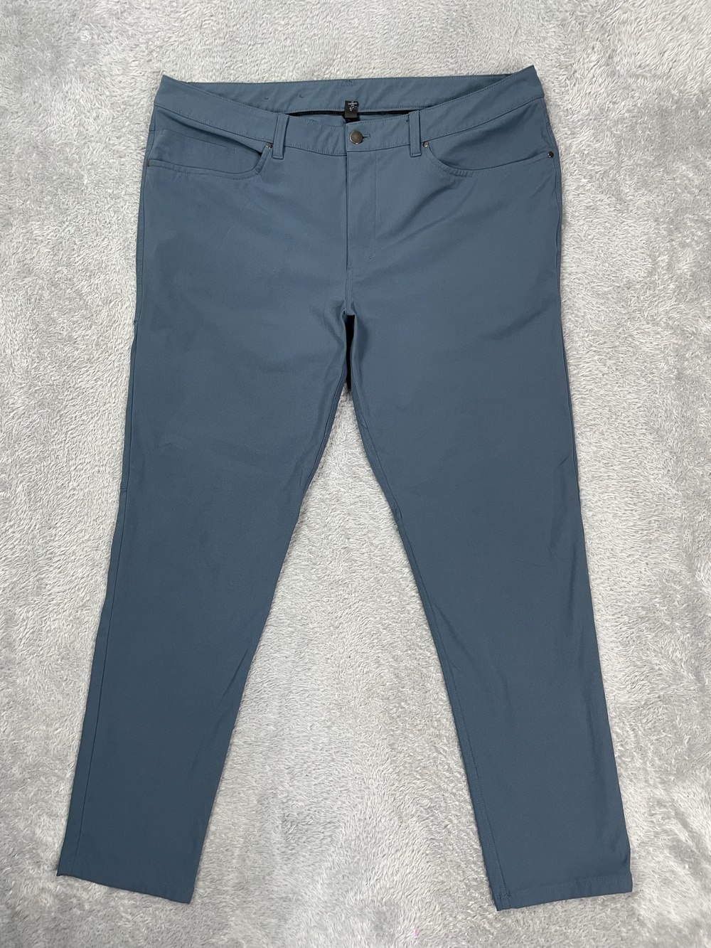 Lululemon Chino Pants Mens 38x31 Blue Slim Fit Stretch 5 Pocket Travel Casual